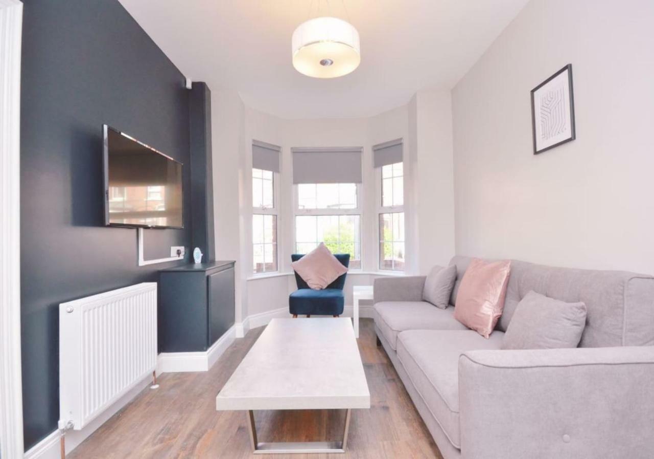 בלפסט Queens Quarter Townhouse 1 מראה חיצוני תמונה